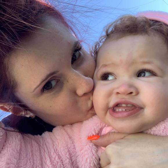 Meet your Posher, Caroline - Picture 1 of 1